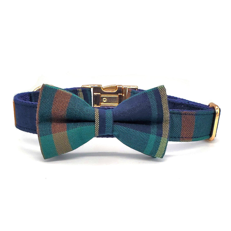 Front view of dreamboat bow tie dog collar from pawtyhood
